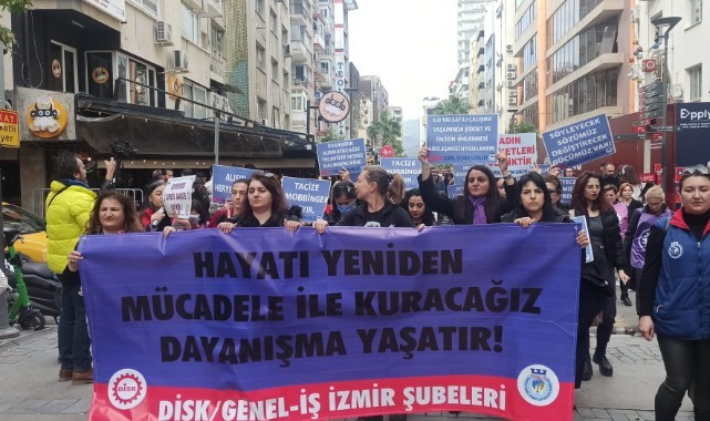 DİSK'li kadınlardan 8 Mart eylemi