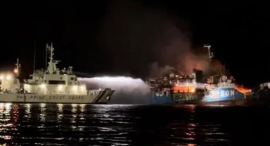 Filipinler'de feribotta yandı... Ölü ve yaralılar var