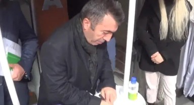 Gelecek Partisi'nden ilginç hamle: AKP'li ismin aday olabilmesi için imza toplamaya başladılar!