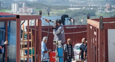 Hatay’da 200 aileyi barındıracak konteyner kent için yoğun çalışma