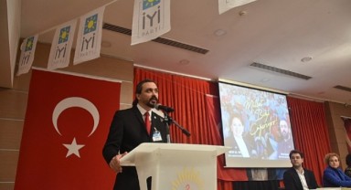 İYİ Partili isimden şok paylaşım! Belediyeden jet yanıt: “Cenazeye araç gitti!”