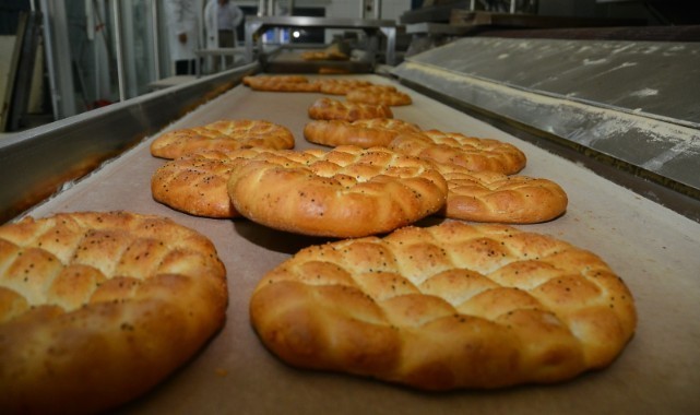İzmir’de ramazan pidesinin gramajı düştü, fiyatı arttı!