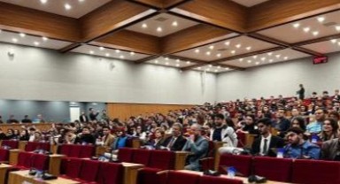 İzmir Gençlik Belediyesi yaşama geçti