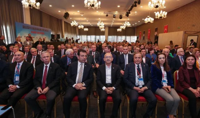 Kılıçdaroğlu anket sonuçlarından bahsetti, belediye başkanlarını uyardı