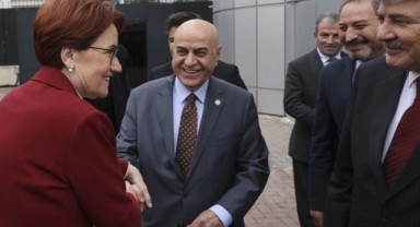 Meral Akşener, partili belediye başkanlarıyla buluştu