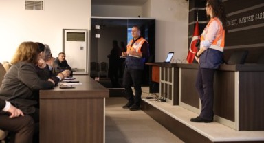 Narlıdereliler olası afetlere karşı yapılması gerekenleri öğrendi!