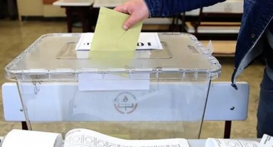 Seçim maratonu son sürat: Kim/kaç imza topladı?