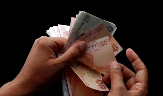 SGK Başkanı'na istifa çağrısı: EYT düzenlemesindeki şartlı madde kriz çıkardı