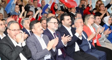 AK Parti İzmir bayramlaştı: Adaylardan mesaj seli!