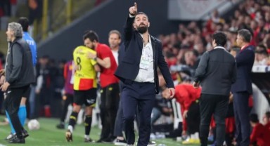 Arda Turan ilk maçını kaybetti! Göztepe 1-0 Eyüpspor