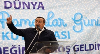 Başkan Batur'dan Romanlara: Sizler için ne yapsak az