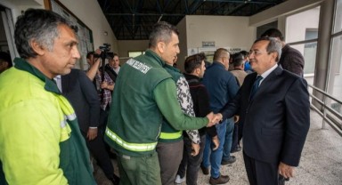 Başkan Batur şantiyelerde işçiyle bayramlaştı