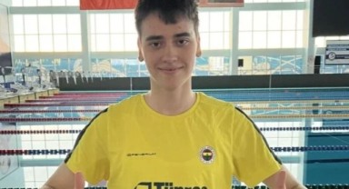 Fenerbahçeli yüzücü Kuzey Tunçelli olimpiyat kotası aldı