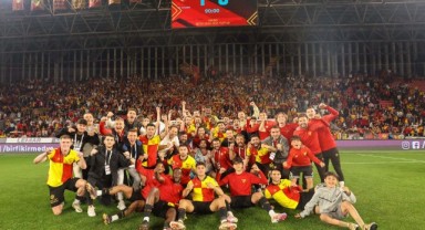 Gürsel Aksel'de Göztepe bayramı...