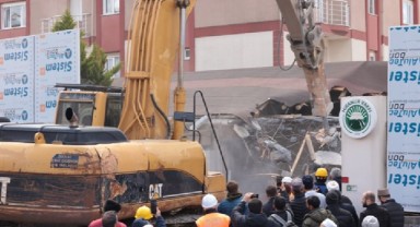 Hiranur Vakfı’na ait kaçak yapıların yıkımı hakkında yürütmeyi durdurma kararı!