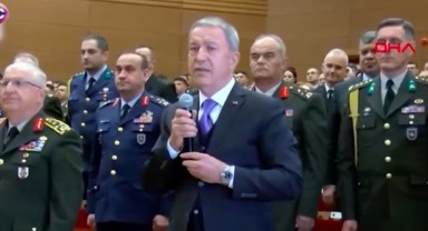Hulusi Akar’ın törende giydiği montun ve saatin fiyatı dikkat çekti!