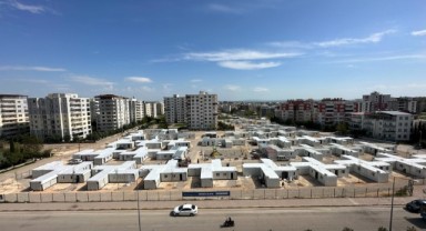 İzmir Büyükşehir Belediyesi’nin Adıyaman’da kurduğu konteyner kent hizmete girdi