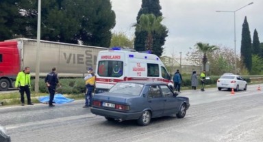 İzmir'de otomobilin çarptığı yaya hayatını kaybetti!