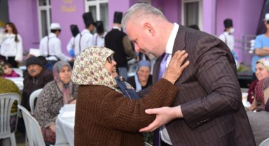Menemen Belediyesi Aşevi’nden her gün 10 bin sıcak yemek!