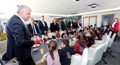 Minik öğrencilerden Başkan amca’ya ziyaret!