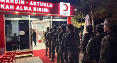 Özel harekattan Kızılay'a kan bağışı!