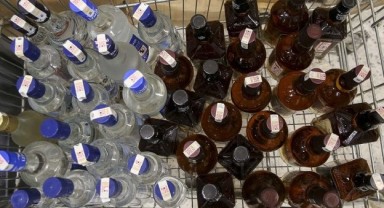 Piyasa değeri 2,5 milyon lira... Ölüm içkisi baskını!