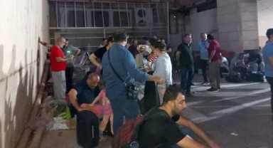 Sudan'daki Türkler, tahliye için camide bekliyor!