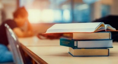 YÖK'ten öğrencilere müjde: Burs miktarları artırıldı!