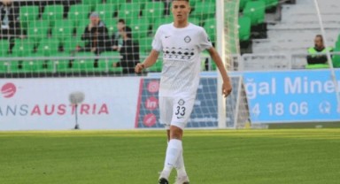 Altay'da Efe formayı kaptırdı!