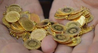Altın fiyatlarında satış baskısı: Gram altın düşüşe geçti!