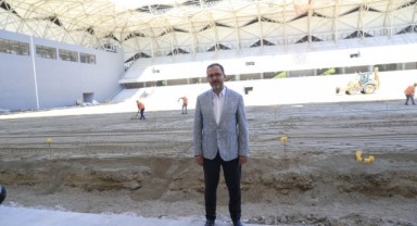 Bakan Kasapoğlu'ndan İzmir Alsancak Mustafa Denizli Stadı paylaşımı