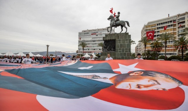 Başkan Soyer’den gençlere umut mesajı