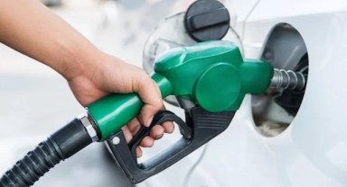 Benzine zam geldi