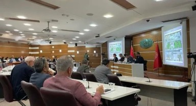 Bornova Meclisi'nde spor alanına otopark önerisi!