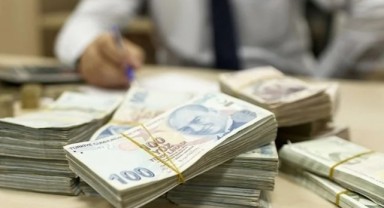Bütçe nisanda 132,5 milyar TL açık verdi