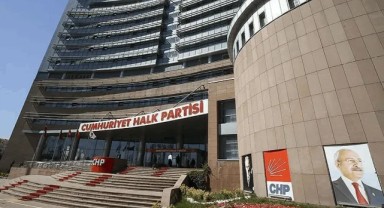CHP'de Onursal Adıgüzel’in ardından reklam ekibi de görevden alındı