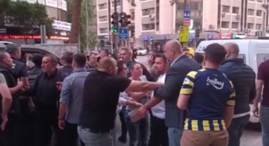 CHP İzmir seçim ofisi önünde arbede!