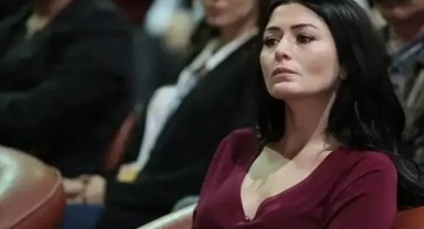 Deniz Çakır kararsız seçmene seslendi: Bu ülkeyi karanlığa sürüklemektir