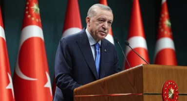 Erdoğan bu kez gençlere seslendi: Kimsenin sizi korkutmasına müsaade etmeyin