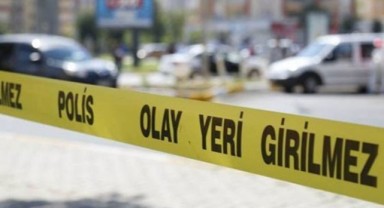 İzmir'de bir erkek evli olduğu kadını katletti