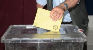 Seçmen sayısı arttı, geçersiz oy sayısı azaldı