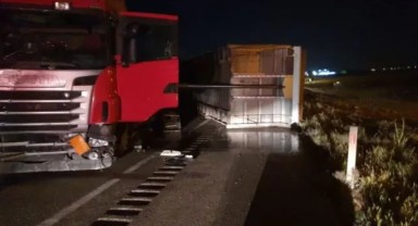 Aksaray'daki feci kaza... TIR karşı şeride geçti: 1 ölü, 6 yaralı