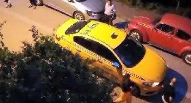Avcılar'da takside kadını darbetti: Tepki gösteren şoföre saldırdı
