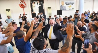 Bayramlaşma töreninde müjde üstüne müjde!