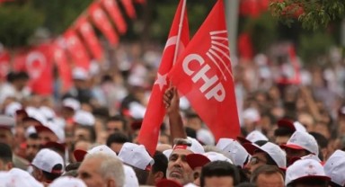 CHP Bornova'da kongre hareketliliği… Çapın'ın kararı ne olacak?