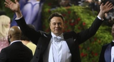Elon Musk, “dünyanın en zengini” unvanını geri aldı