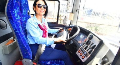 ESHOT’un kadın şoförlerinden yolcular da memnun