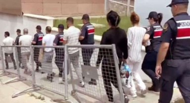 'Hazine arazileri imara açılacak' vaadiyle milyonluk dolandırıcılık... 5 tutuklama!