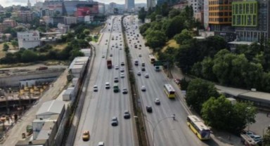 İstanbul'da bayramın ilk günü yollar boş kaldı