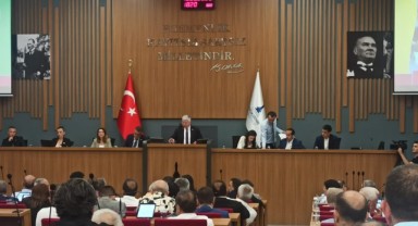 İzmir Büyükşehir Meclisi'nde Örnekköy tartışması!